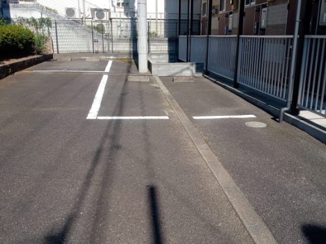 レオパレスプレジデンス　２ ベランダ