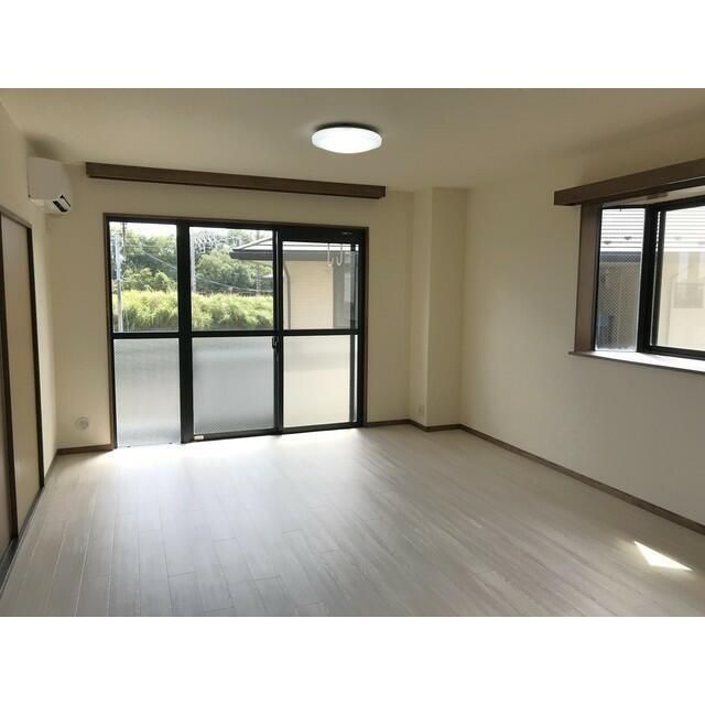 モンメール大磯 リビング