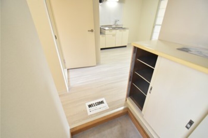 ＴＲＡＤサンリバー　Ａ 玄関