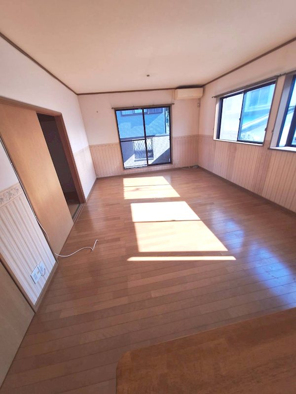 塚原貸一戸建て リビング