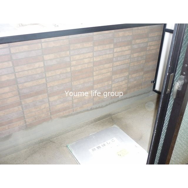 アンプルールフェールひまわり ベランダ