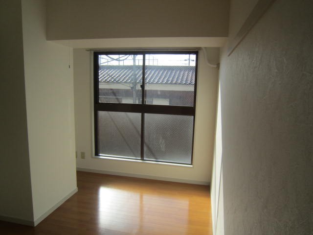 レーベン見附町 ベッドルーム