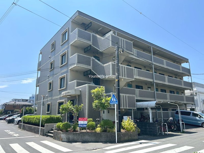 パストラルベルフラワー 402号室 外観