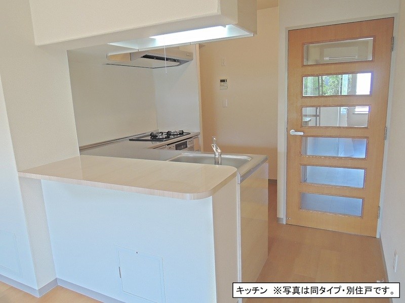 レジエ戸塚深谷1号棟 キッチン