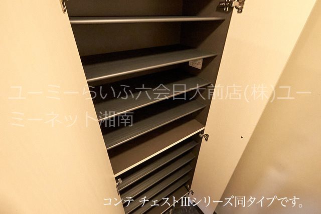 ラ・セラ・ボヌール 玄関