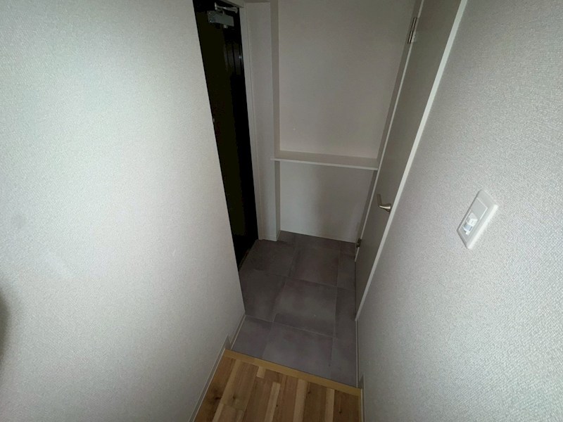 ＶＲＤ伊勢原 玄関