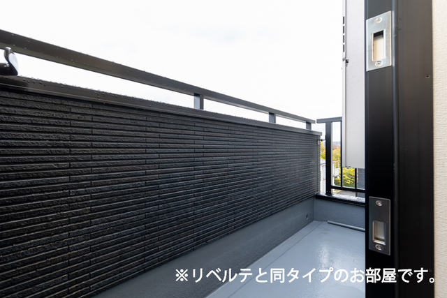 小和田３丁目アパート ベランダ