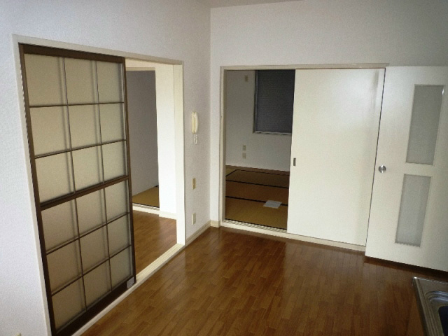 ドミール宮の下A 玄関