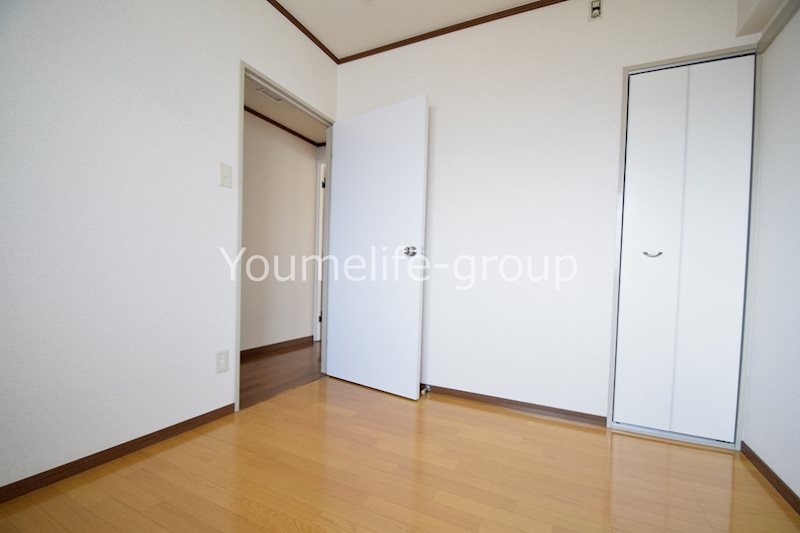 フジレジデンス ベッドルーム