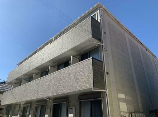 シェモア伊勢原 103号室 外観