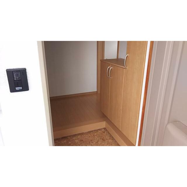 グランジュ城山 玄関