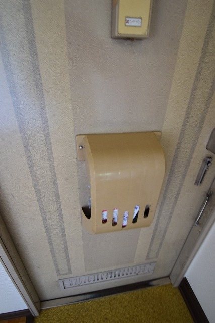 コーポリバティー 玄関