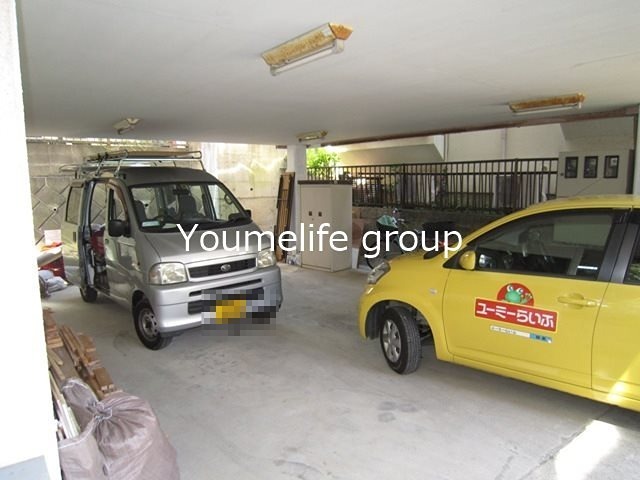 アークス 駐車場