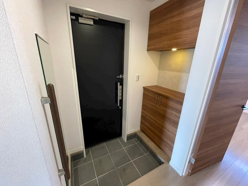 サンロイヤル湘南台 玄関