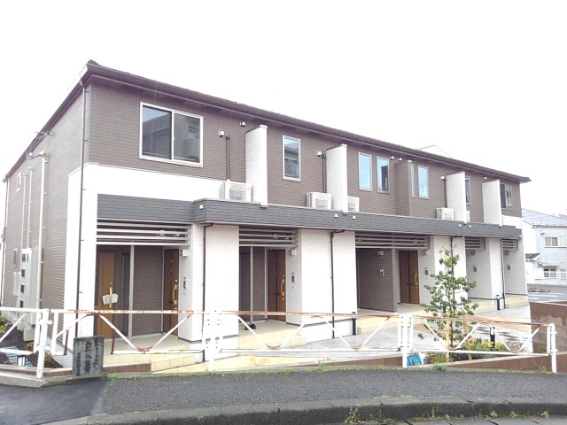 グラン・アークⅡ 204号室 外観