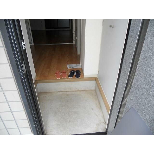 サンハイム湘南 玄関
