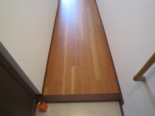 マイメゾン湘南二番館 玄関