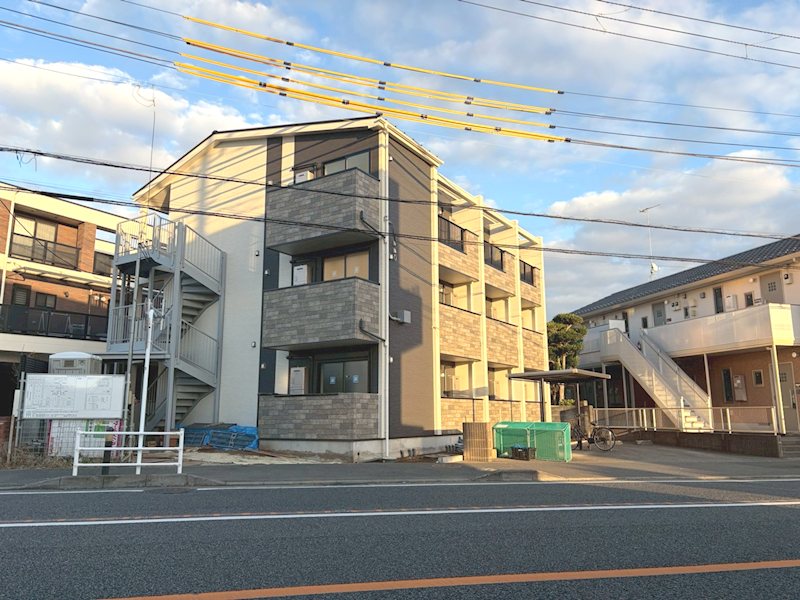 アザーレ・ディオン六会日大前 304号室 外観