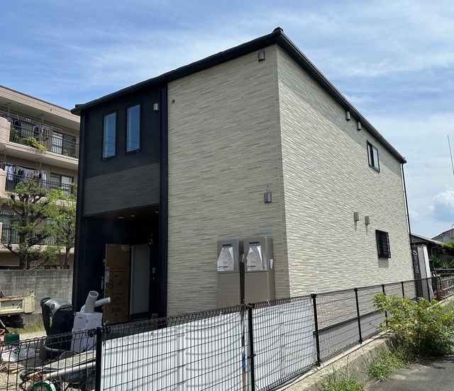 カヒア　テビロ　Ⅱ 101号室 外観