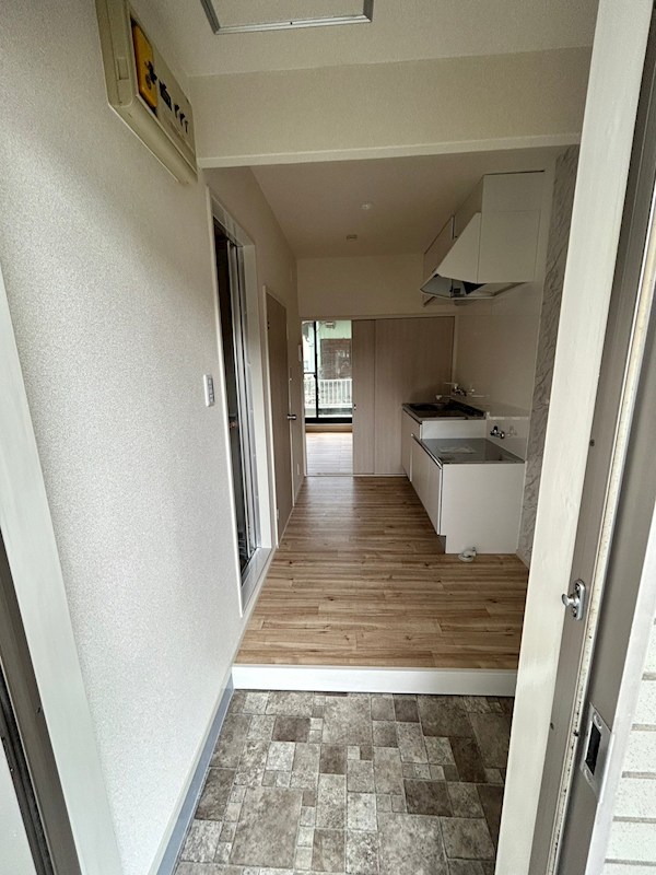 ハイツ一の森 玄関