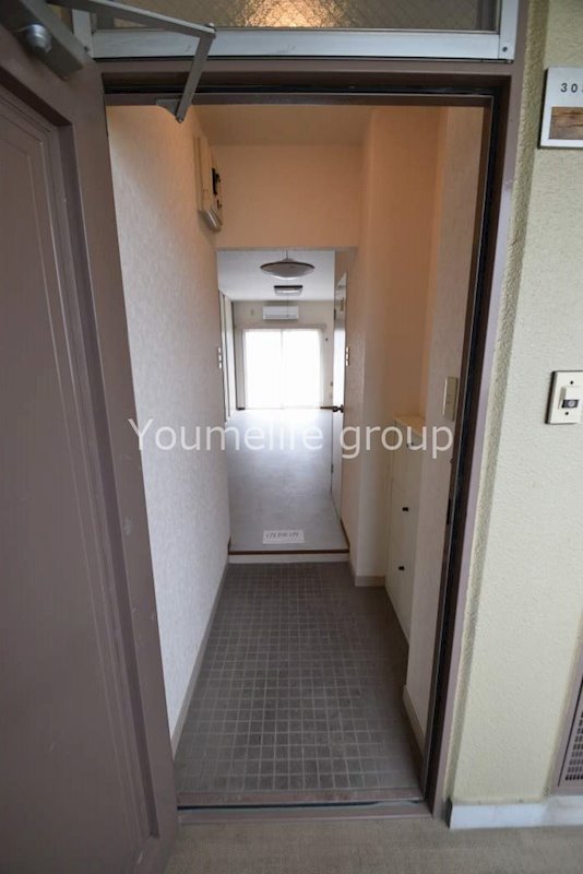 松栄ハイツ 玄関