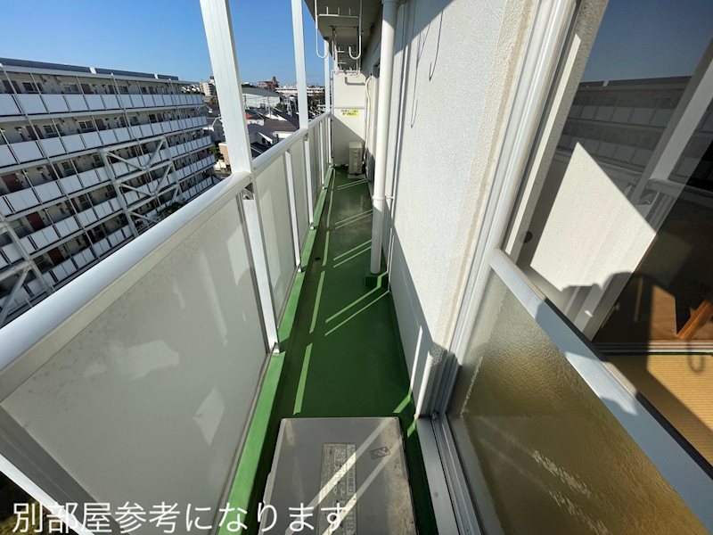 ビレッジハウス亀井野3号棟 ベランダ