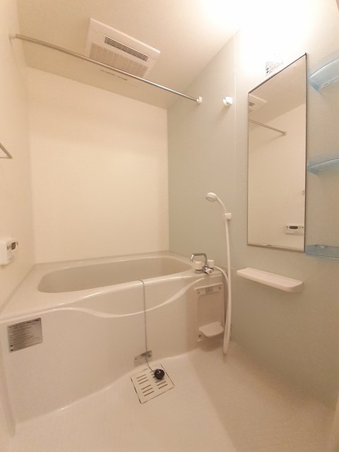 プレシュ村岡東 風呂画像