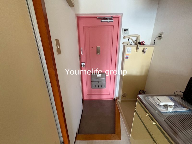 ビューハイツ台の山 玄関