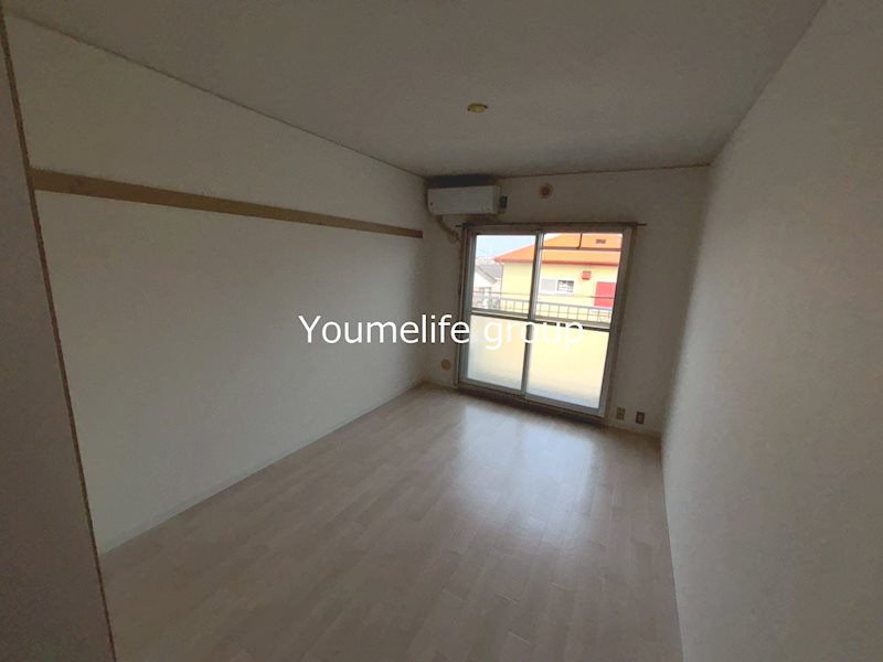 ビューハイツ台の山 リビング