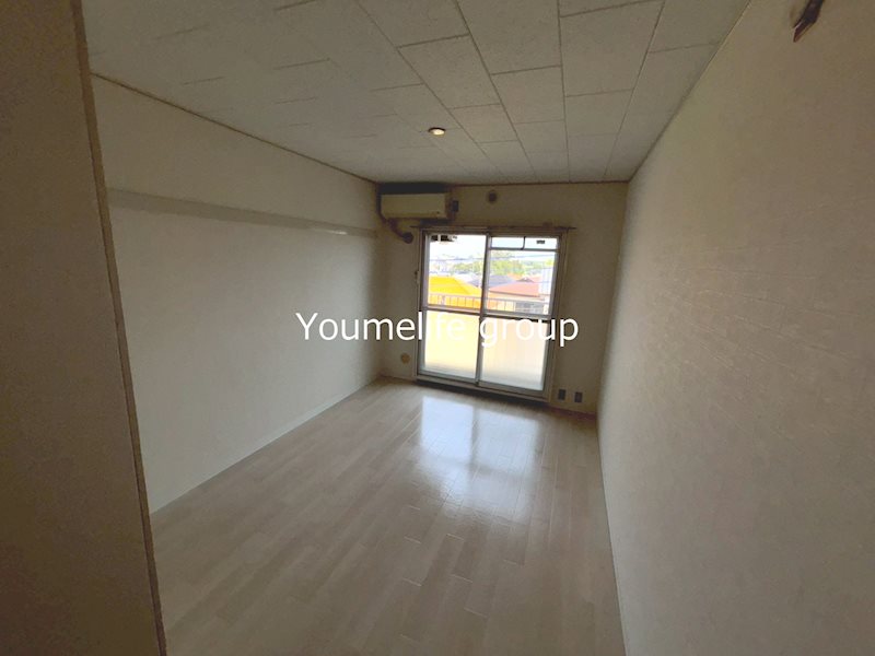 ビューハイツ台の山 リビング