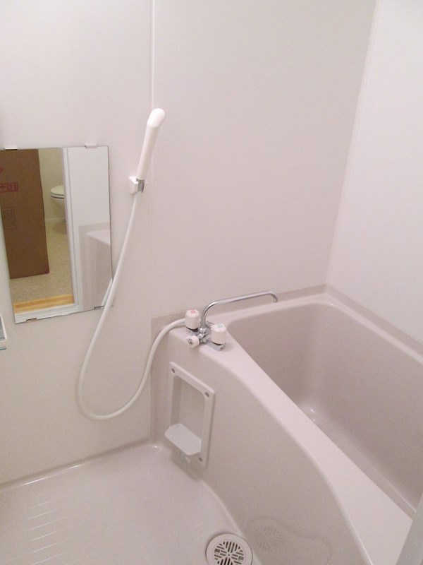 シェモア伊勢原 風呂画像