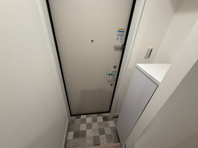 アザーレ・ディオン六会日大前 玄関