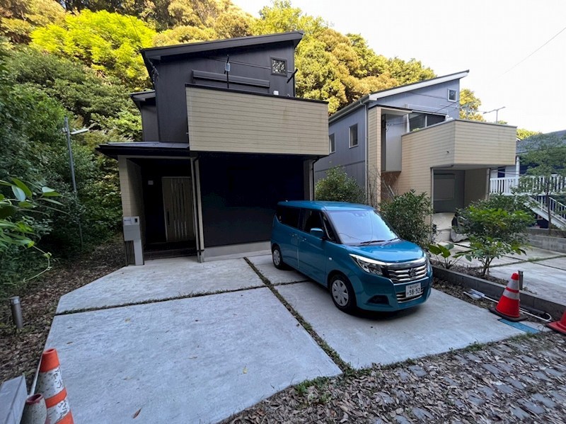 稲村ケ崎貸家A号棟 外観写真