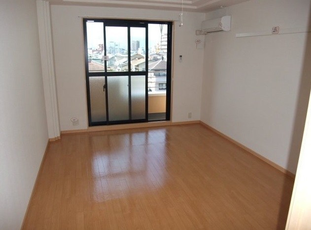 ローザ　オノモン ベッドルーム