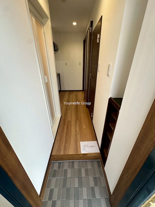 アブルームシマ 玄関