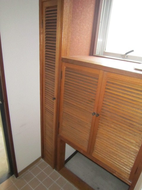 アスカビル 玄関