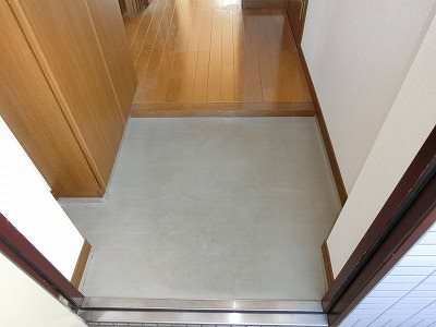 グランコート産興 玄関