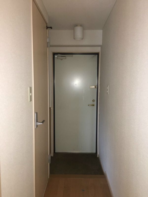 レガート横浜 玄関