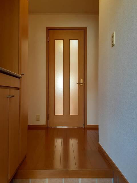 ヴィラ・ミコハタ 玄関