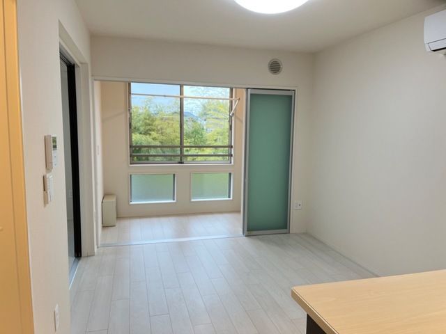 大磯町生沢アパート新築工事 リビング