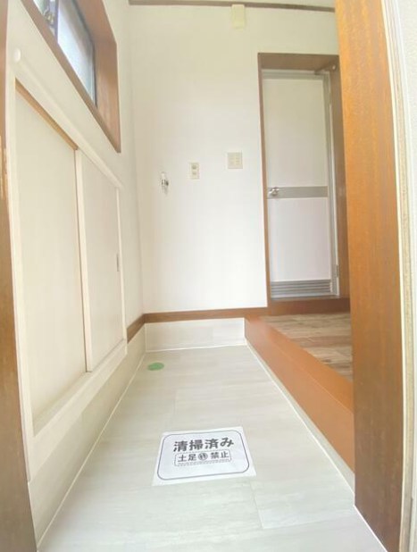 セゾンタカ 玄関