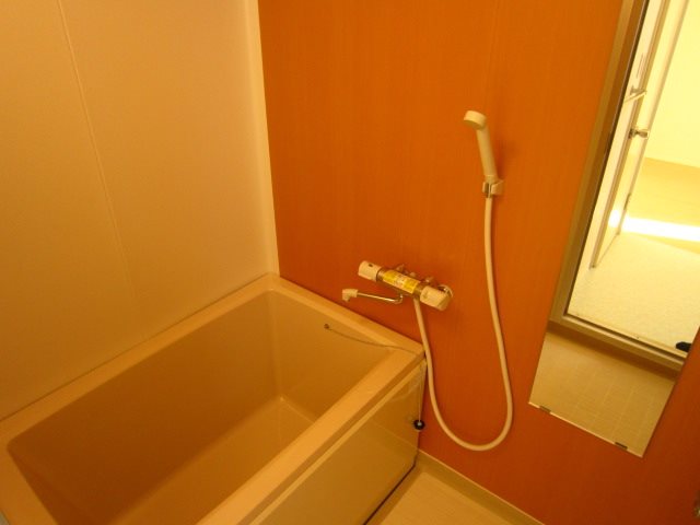 ペルテ鵠沼 風呂画像