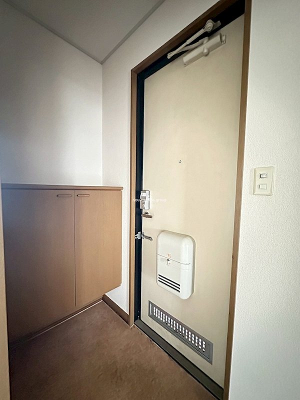 コーポ・ルミエールＢ 玄関