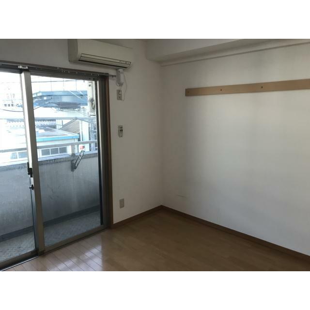 ラ・グラース厚木駅前 リビング