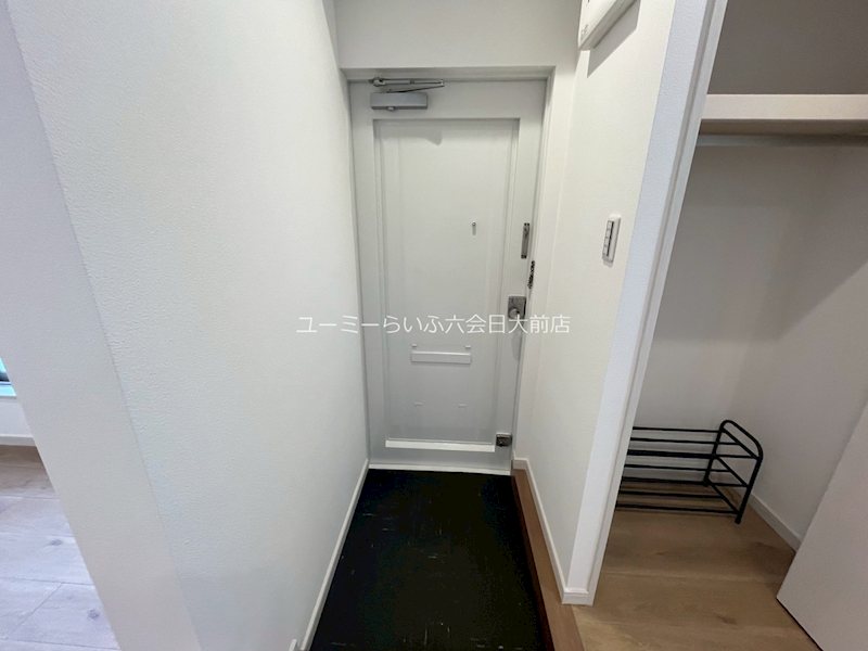 シラハニテラス 玄関