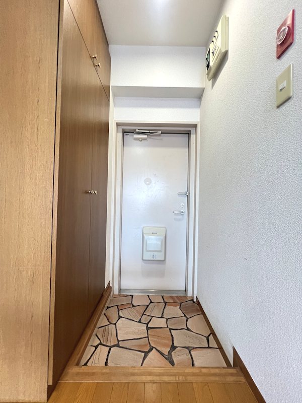 メゾン上村 玄関
