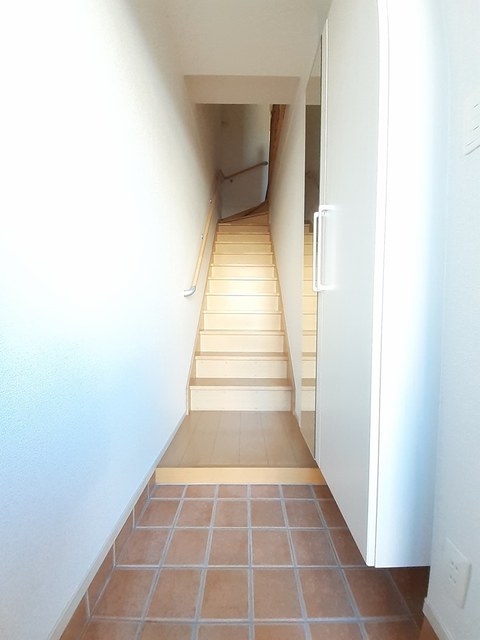 ポラリス 玄関