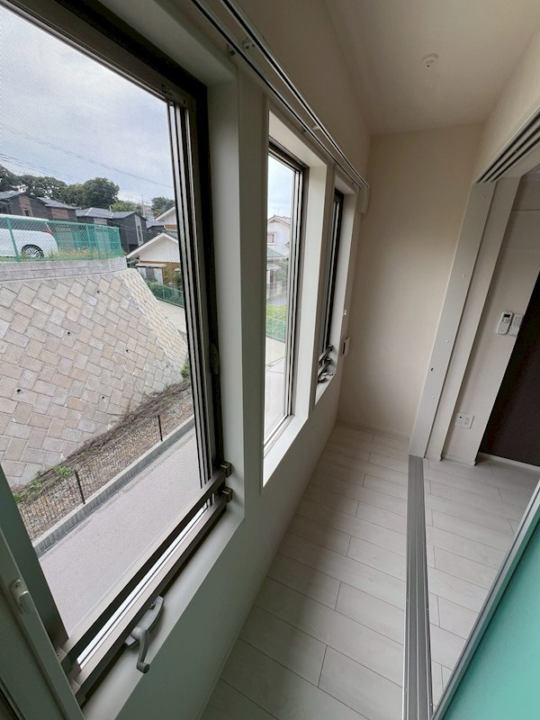 ＲＵＢＥＬＵＳＯ（ルベルソ） ベランダ