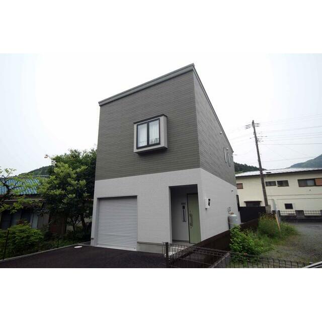 ガレージハウス丹沢 外観