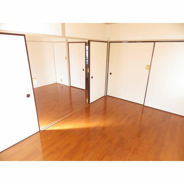 藤ビル ベッドルーム